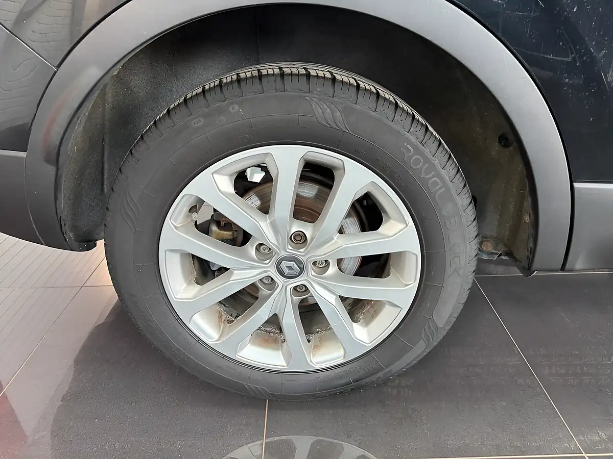 Used 2017 Renault Kadjar Dynamique Nav Black - Interior and Exterior details 3