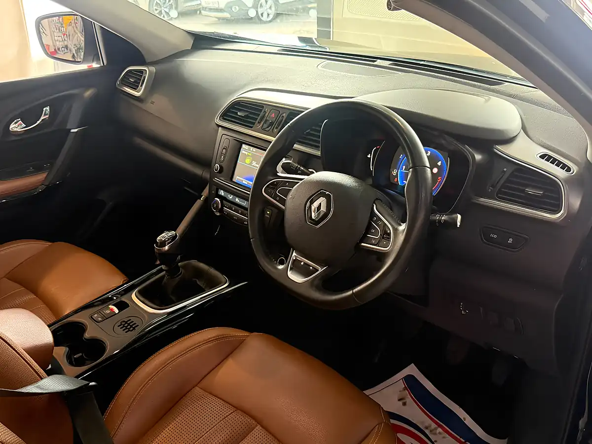 Used 2017 Renault Kadjar Dynamique Nav Black - Interior and Exterior details 15
