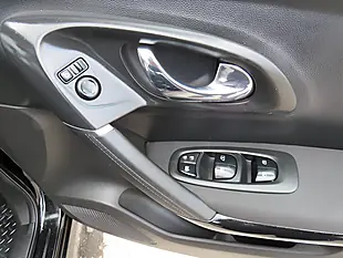 Used 2017 Renault Kadjar Dynamique Nav Black - Interior and Exterior details 14