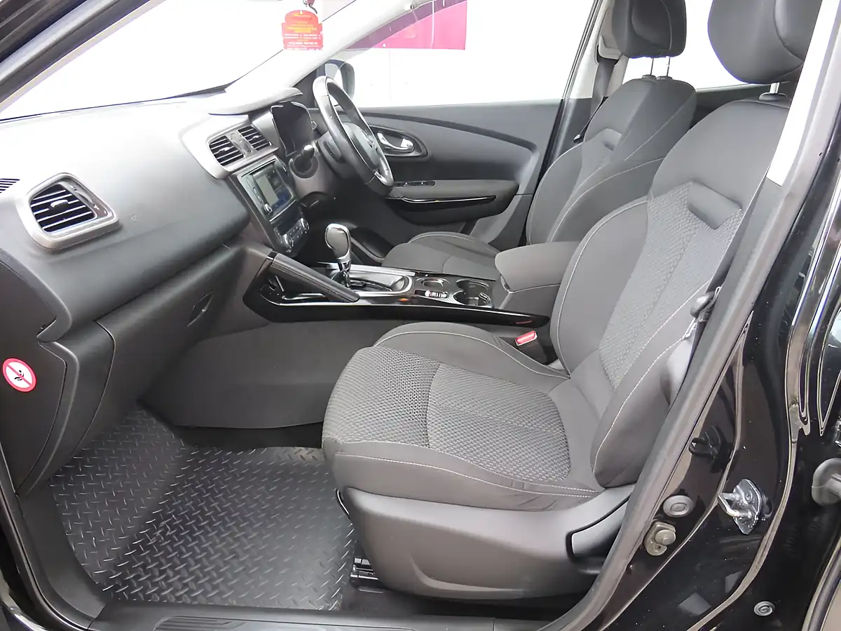 Used 2017 Renault Kadjar Dynamique Nav Black - Interior and Exterior details 9