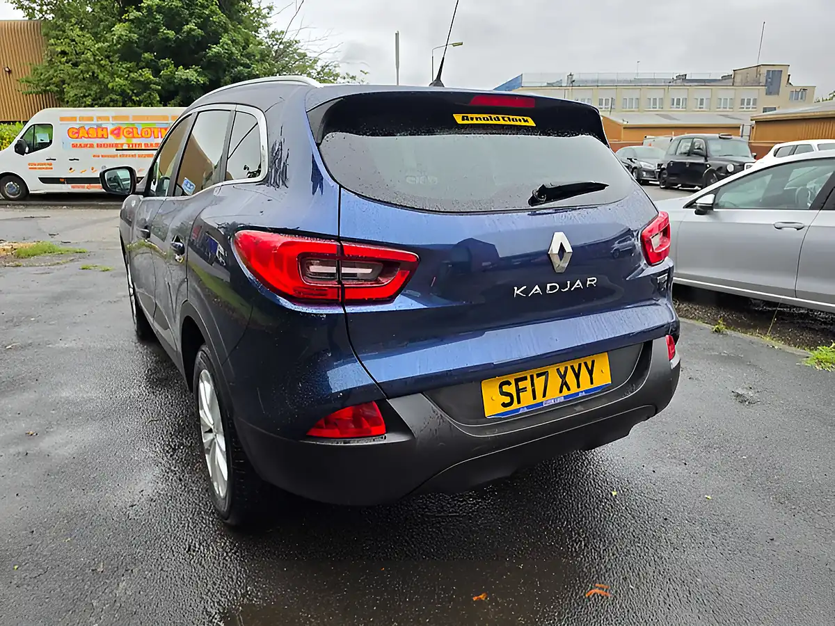 Used 2017 Renault Kadjar Dynamique Nav Blue - Interior and Exterior details 14