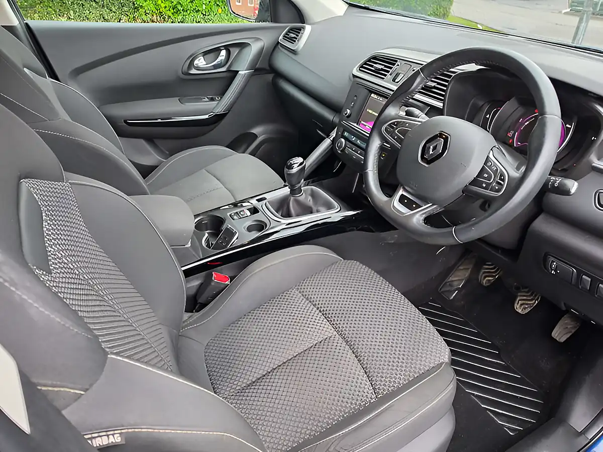 Used 2017 Renault Kadjar Dynamique Nav Blue - Interior and Exterior details 17