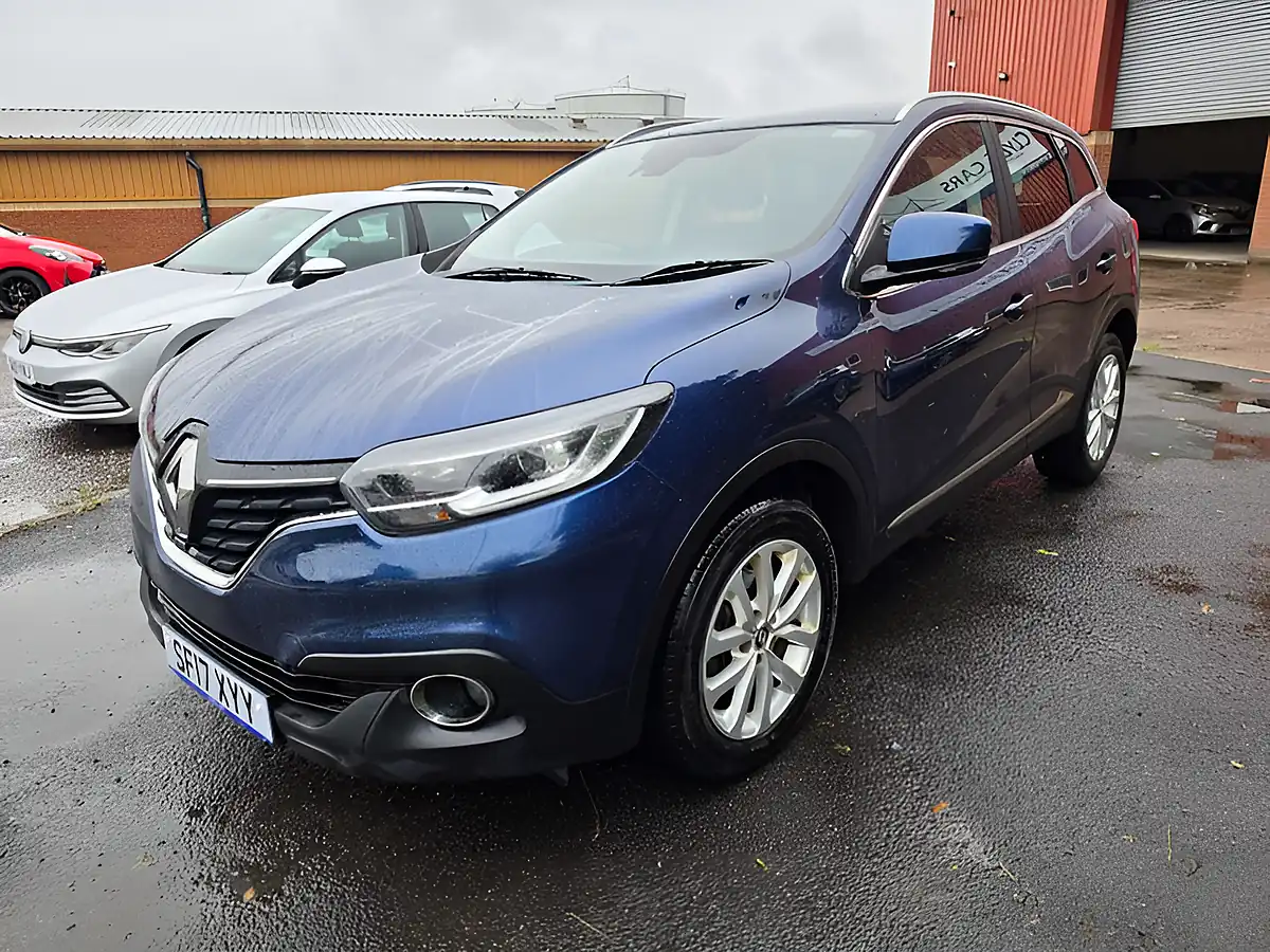 Used 2017 Renault Kadjar Dynamique Nav Blue - Interior and Exterior details 3