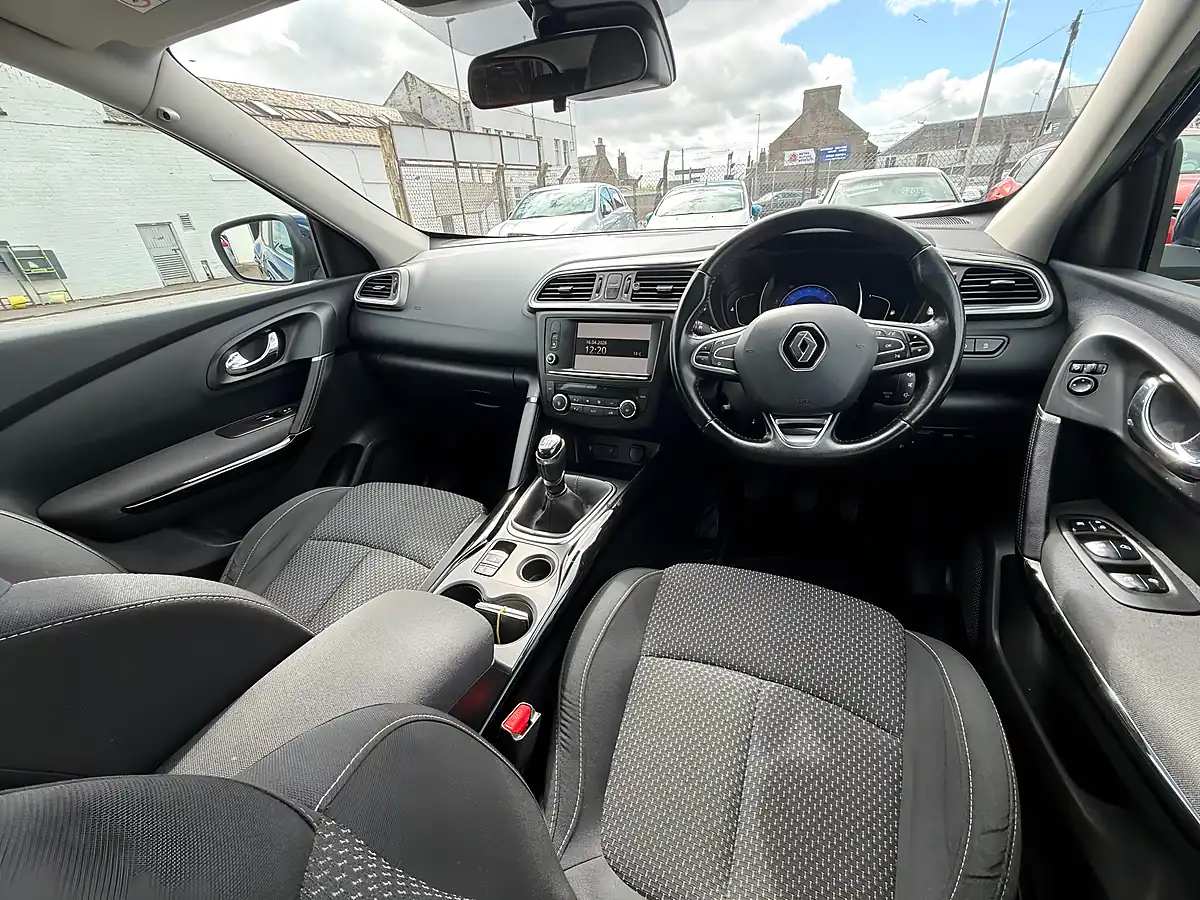 Used 2017 Renault Kadjar Dynamique Nav Blue - Interior and Exterior details 13
