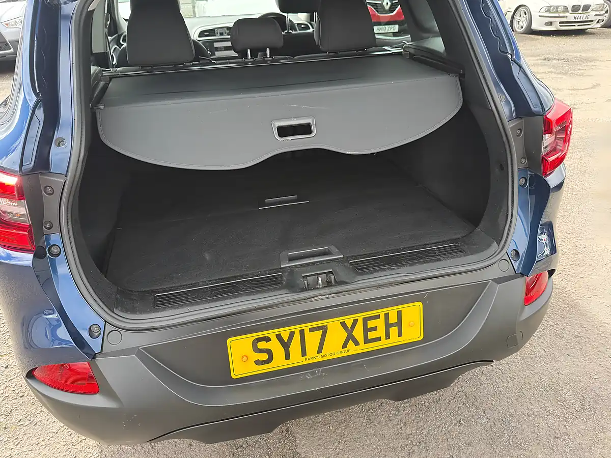 Used 2017 Renault Kadjar Dynamique Nav Blue - Interior and Exterior details 15