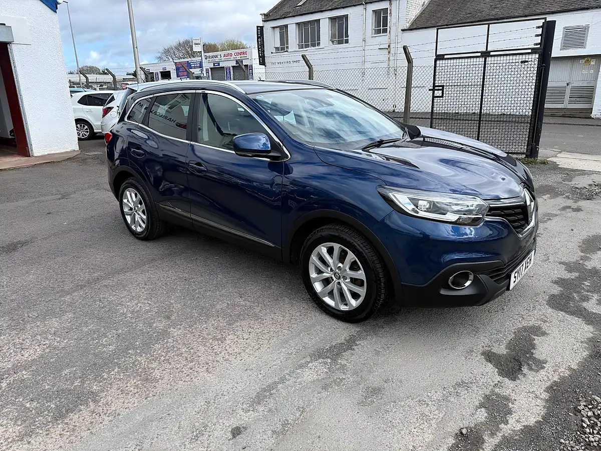 Used 2017 Renault Kadjar Dynamique Nav Blue - Interior and Exterior details 4