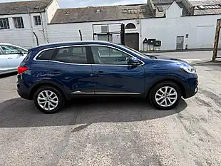 Used 2017 Renault Kadjar Dynamique Nav Blue - Interior and Exterior details 5