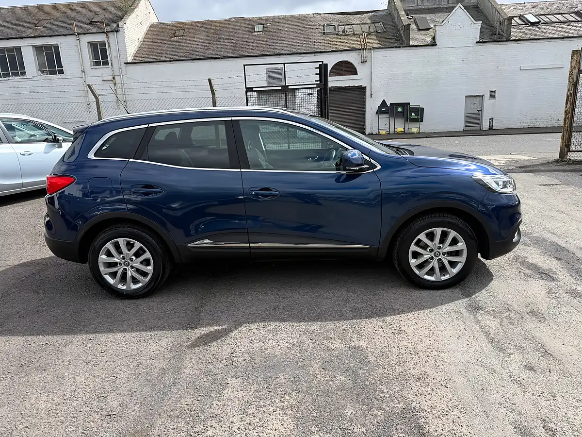 Used 2017 Renault Kadjar Dynamique Nav Blue - Interior and Exterior details 5