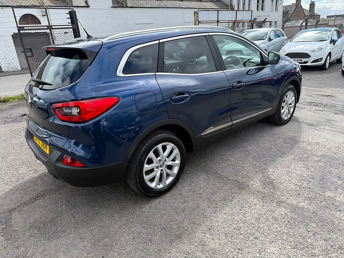 Used 2017 Renault Kadjar Dynamique Nav Blue - Interior and Exterior details 6