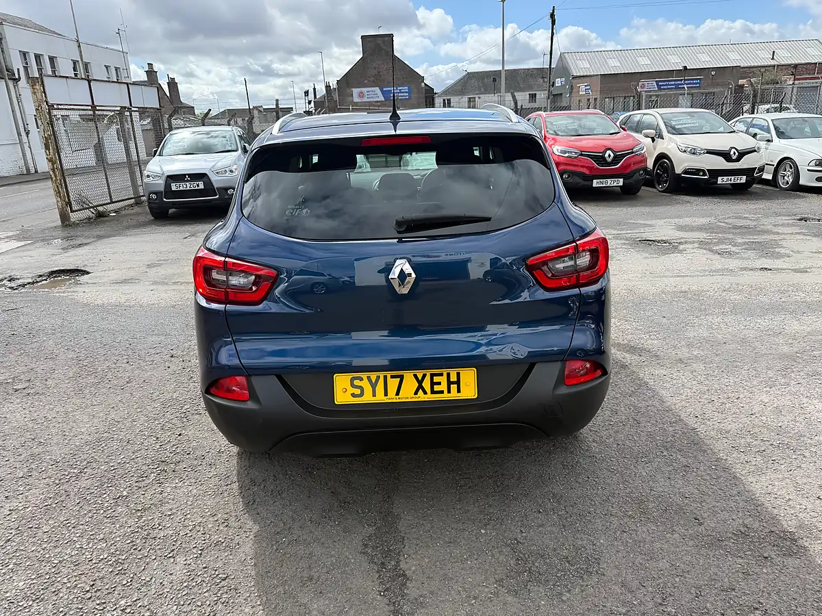 Used 2017 Renault Kadjar Dynamique Nav Blue - Interior and Exterior details 7