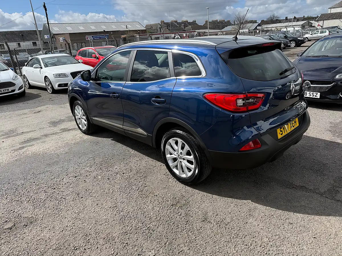 Used 2017 Renault Kadjar Dynamique Nav Blue - Interior and Exterior details 8