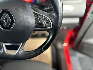 Used 2017 Renault Kadjar Dynamique Nav Flame Red - Interior and Exterior details 8