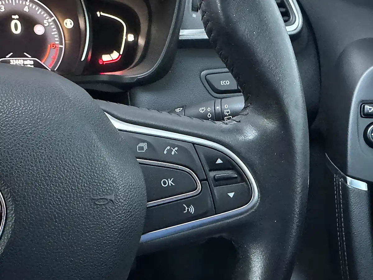 Used 2017 Renault Kadjar Dynamique Nav Flame Red - Interior and Exterior details 15