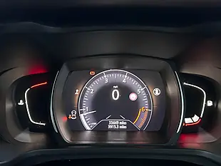 Used 2017 Renault Kadjar Dynamique Nav Flame Red - Interior and Exterior details 17