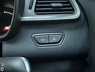 Used 2017 Renault Kadjar Dynamique Nav Flame Red - Interior and Exterior details 18
