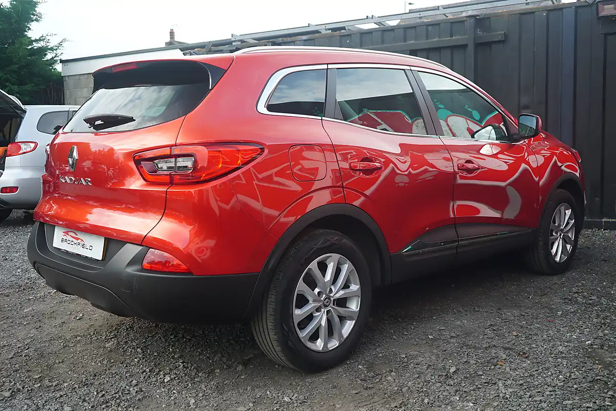 Used 2017 Renault Kadjar Dynamique Nav Flame Red - Interior and Exterior details 11