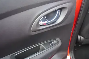 Used 2017 Renault Kadjar Dynamique Nav Flame Red - Interior and Exterior details 17