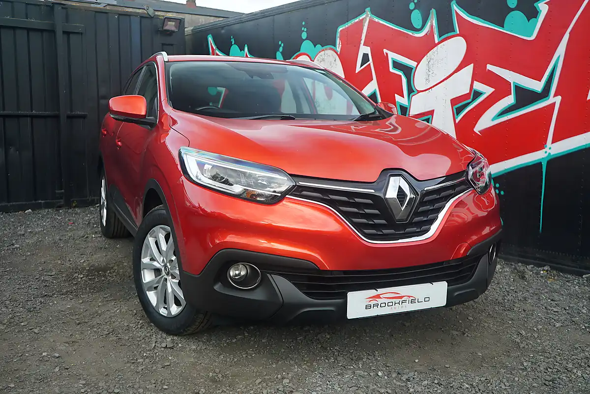 Used 2017 Renault Kadjar Dynamique Nav Flame Red - Interior and Exterior details 2