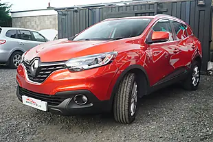 Used 2017 Renault Kadjar Dynamique Nav Flame Red - Interior and Exterior details 7