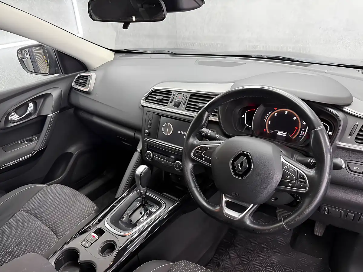 Used 2017 Renault Kadjar Dynamique Nav Grey - Interior and Exterior details 11