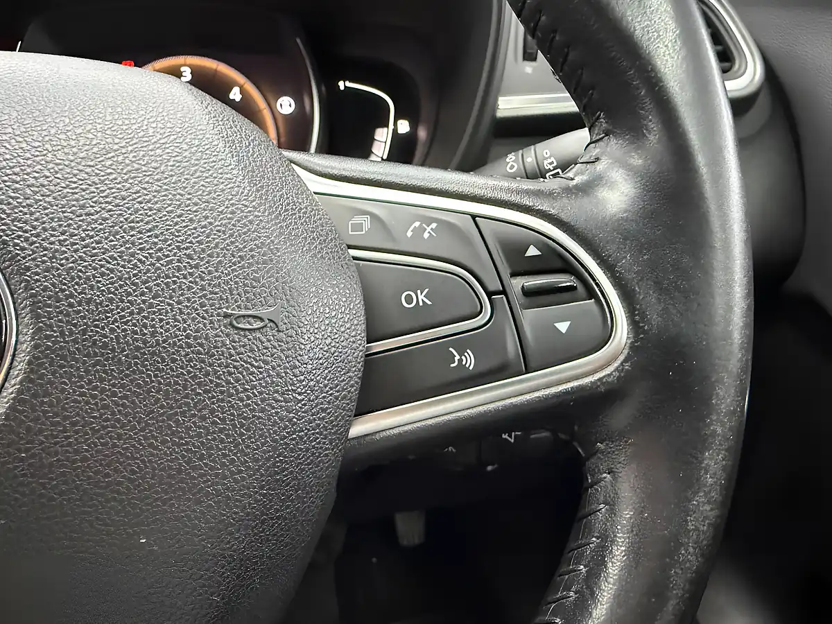 Used 2017 Renault Kadjar Dynamique Nav Grey - Interior and Exterior details 17
