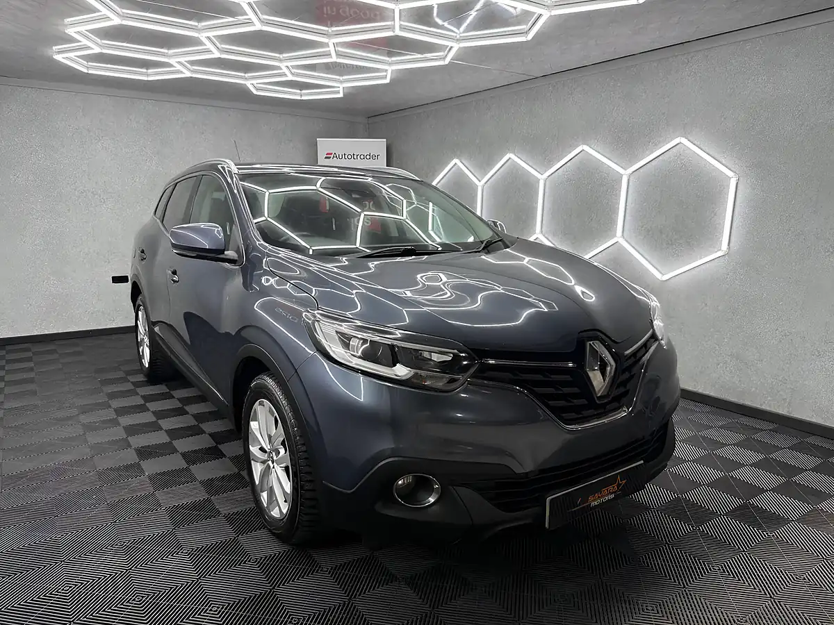 Used 2017 Renault Kadjar Dynamique Nav Grey - Interior and Exterior details 3