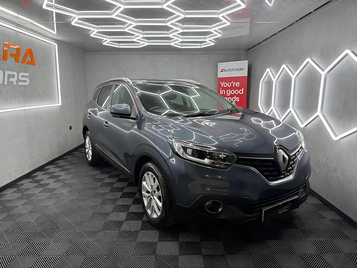 Used 2017 Renault Kadjar Dynamique Nav Grey - Interior and Exterior details 5