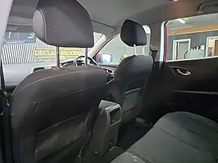 Used 2017 Renault Kadjar Dynamique Nav Red - Interior and Exterior details 13