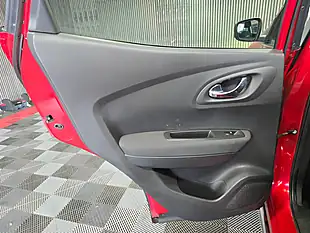 Used 2017 Renault Kadjar Dynamique Nav Red - Interior and Exterior details 14