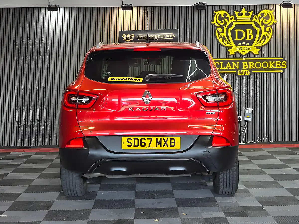 Used 2017 Renault Kadjar Dynamique Nav Red - Interior and Exterior details 4