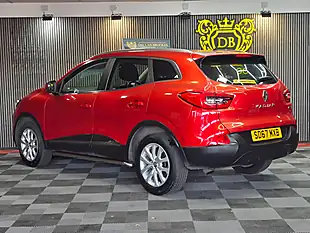 Used 2017 Renault Kadjar Dynamique Nav Red - Interior and Exterior details 5