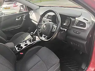 Used 2017 Renault Kadjar Dynamique Nav Red - Interior and Exterior details 16