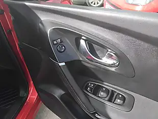 Used 2017 Renault Kadjar Dynamique Nav Red - Interior and Exterior details 17