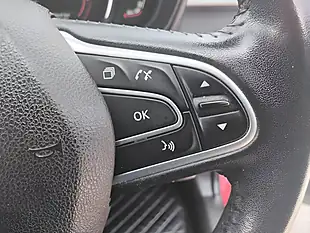 Used 2017 Renault Kadjar Dynamique Nav Red - Interior and Exterior details 19