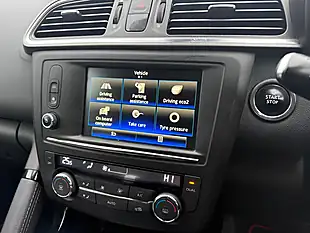 Used 2017 Renault Kadjar Dynamique Nav Red - Interior and Exterior details 14