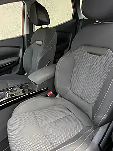 Used 2017 Renault Kadjar Dynamique Nav Red - Interior and Exterior details 11