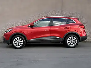 Used 2017 Renault Kadjar Dynamique Nav Red - Interior and Exterior details 4