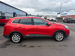 Used 2017 Renault Kadjar Dynamique Nav Red - Interior and Exterior details 4