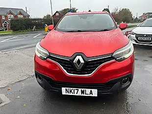 Used 2017 Renault Kadjar Dynamique Nav Red - Interior and Exterior details 11