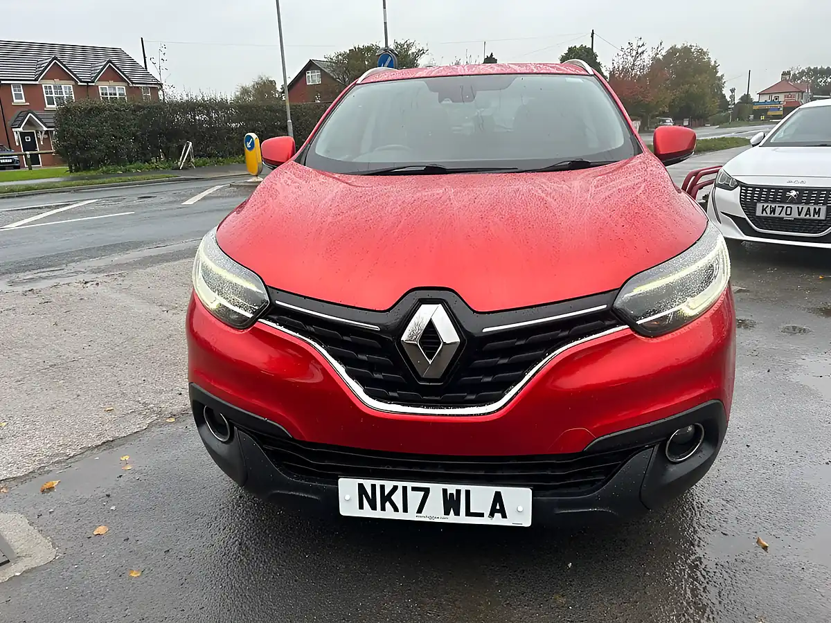 Used 2017 Renault Kadjar Dynamique Nav Red - Interior and Exterior details 11