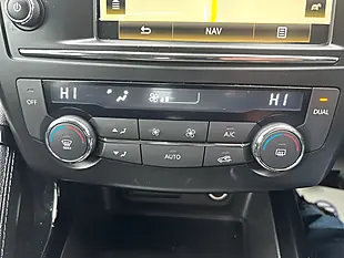 Used 2017 Renault Kadjar Dynamique Nav Red - Interior and Exterior details 15