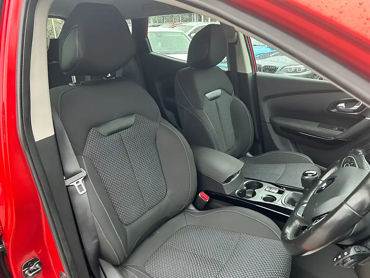 Used 2017 Renault Kadjar Dynamique Nav Red - Interior and Exterior details 6