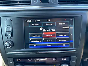 Used 2017 Renault Kadjar Dynamique Nav Silver - Interior and Exterior details 17