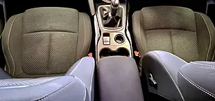 Used 2017 Renault Kadjar Dynamique Nav Silver - Interior and Exterior details 17