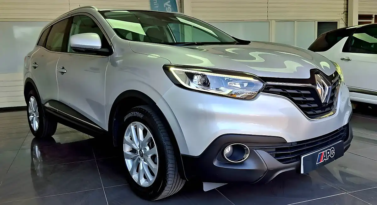 Used 2017 Renault Kadjar Dynamique Nav Silver - Interior and Exterior details 8