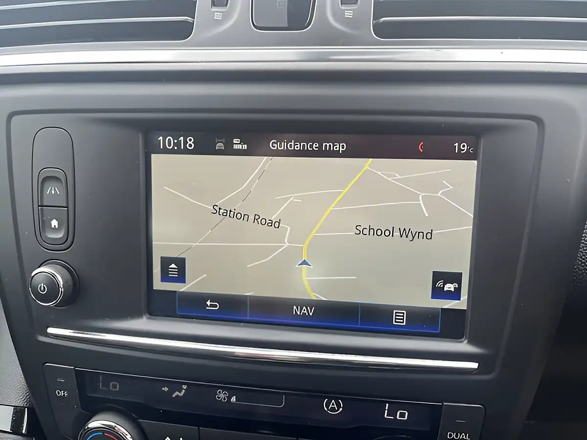 Used 2017 Renault Kadjar Dynamique Nav Titanium Grey - Interior and Exterior details 13