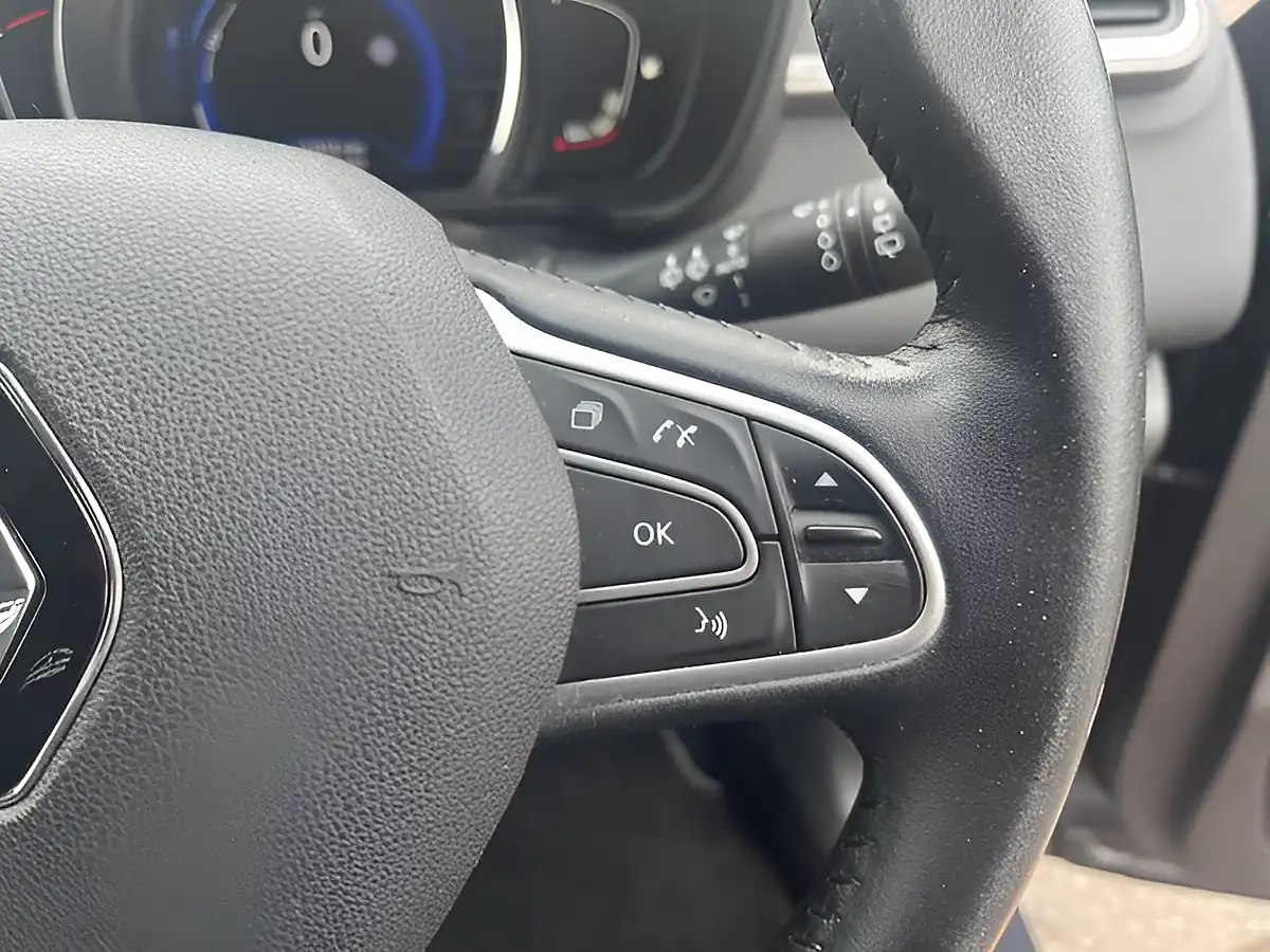 Used 2017 Renault Kadjar Dynamique Nav Titanium Grey - Interior and Exterior details 16