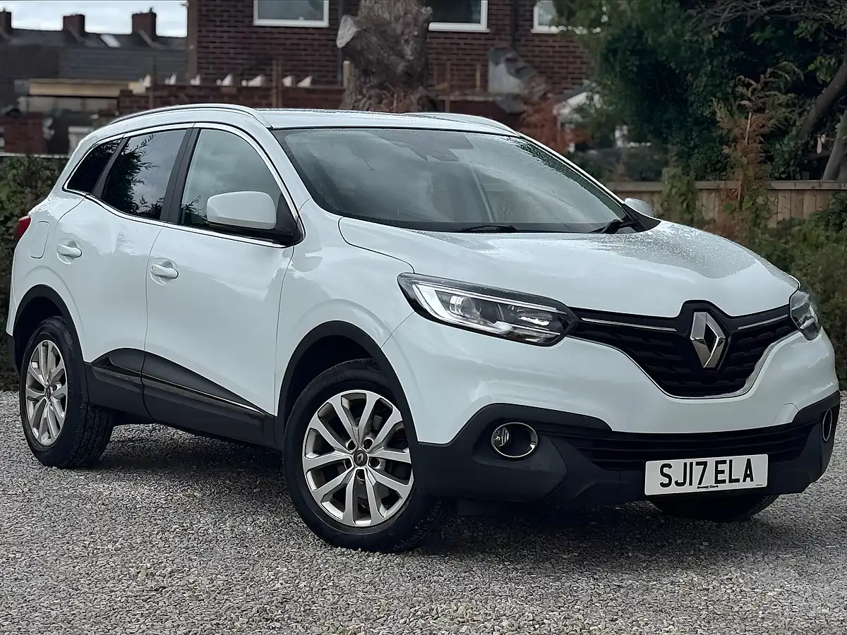 Used 2017 Renault Kadjar Dynamique Nav White - Front View