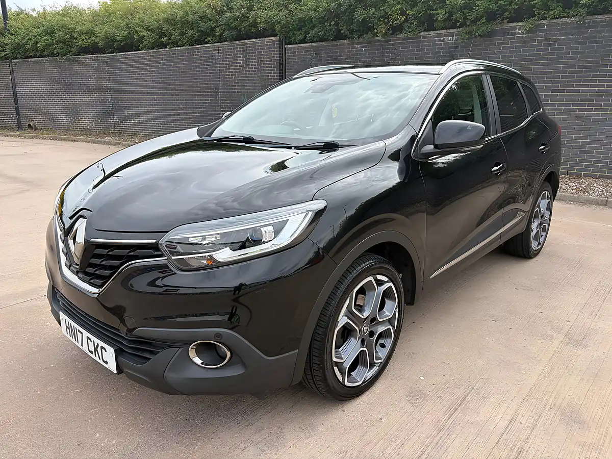 Used 2017 Renault Kadjar Dynamique S Nav Black - Front View