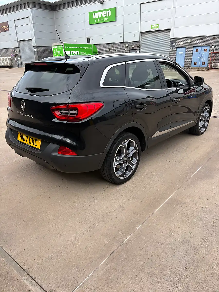 Used 2017 Renault Kadjar Dynamique S Nav Black - Interior and Exterior details 5